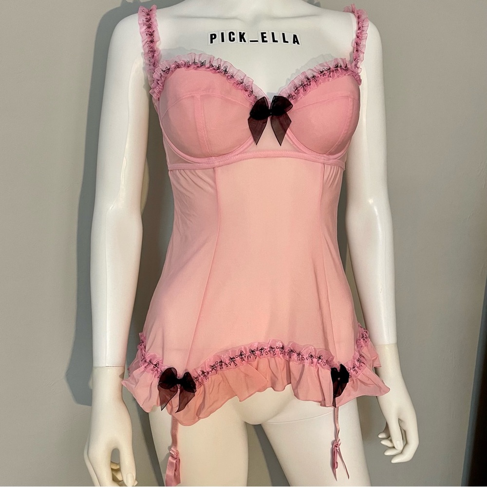 34D Vs Victoria’s Secret Sexy Little things Garter lingerie Slip top Pink ruffle